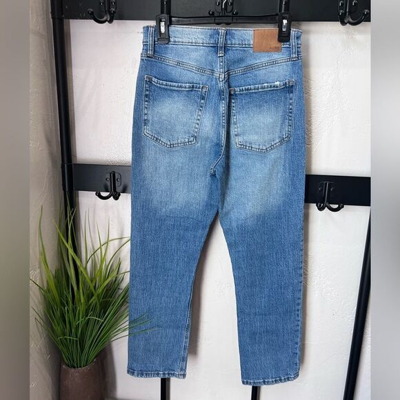 Aeropostale High-Rise 90’s Straight Relaxed Jean Size 4 - Picture 5 of 16